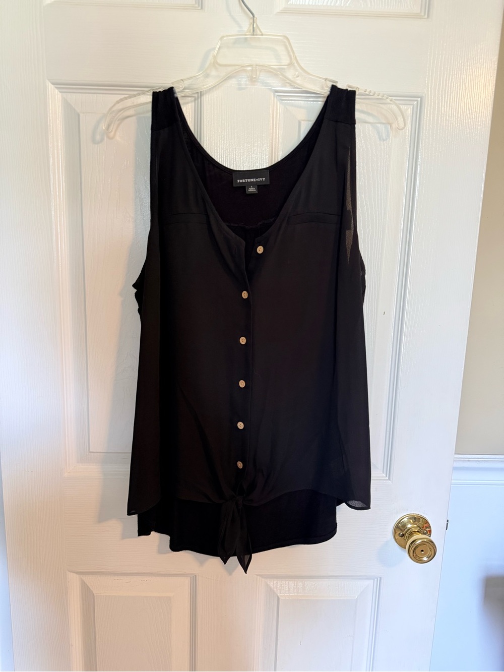 Black Button-Front Tie-Hem Sleeveless Top